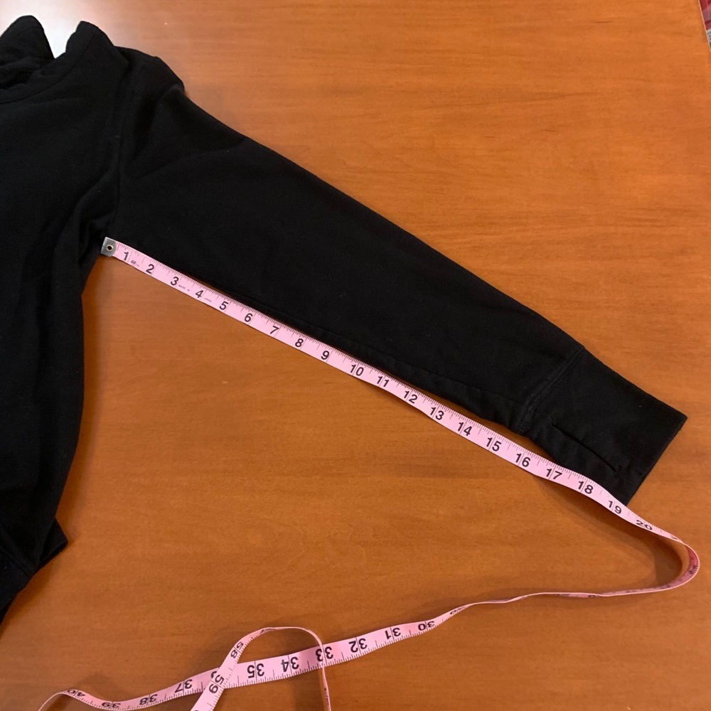 Old Navy M Lattice Back, Active Sweatshirt, Black - Picture 16 of 16